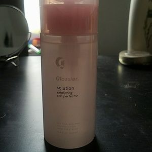 Glossier: The Solution